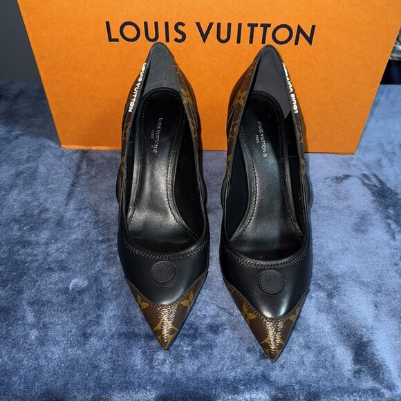 NIB Louis Vuitton Archlight Pump Monogram Stiletto Heel Pointed Toe 38 (US 8) - Picture 2 of 14